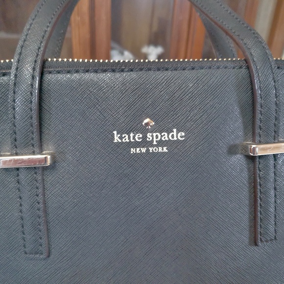 Kate Spade Sadie Dome Satchel 2 Way Purse Style# K6177 COA Included - Picture 2 of 16